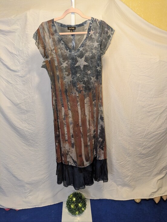 Cal Style Dresses & Skirts - Cal Style USA Patriotic American Flag Midi Dress Rhinestone Stars Medium